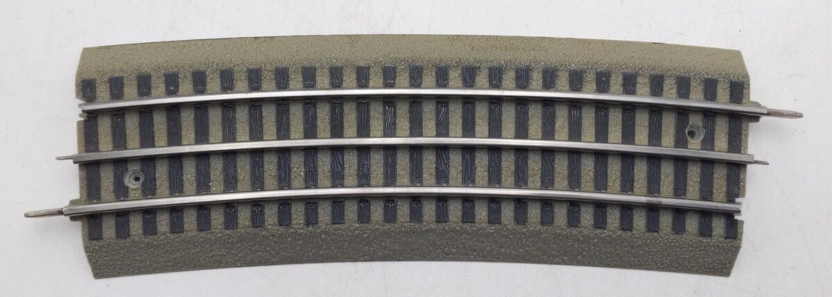 Lionel 6-12056 O-60 Curved FasTrack Section (8) EX