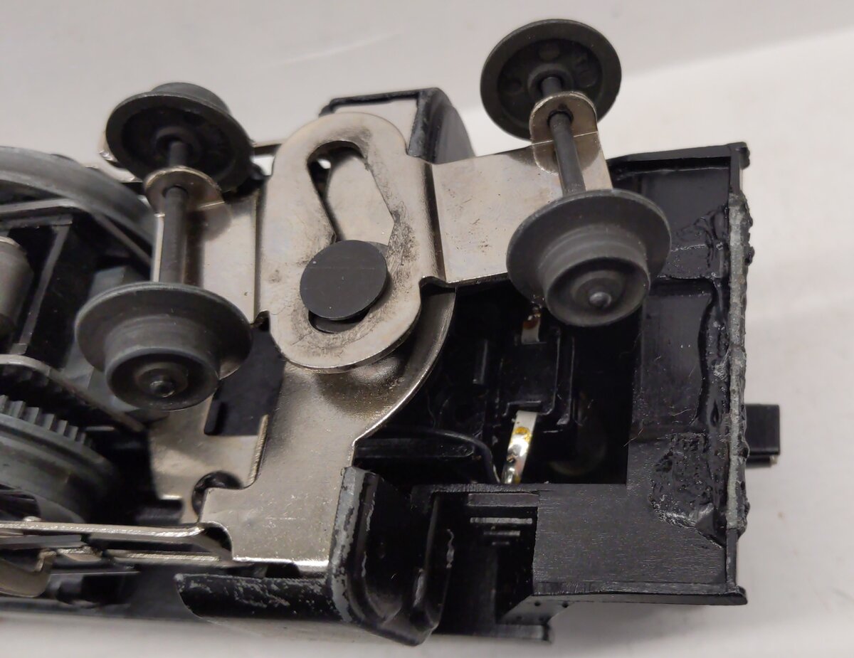 Lionel 6-18602 O Gauge Pennsylvania 4-4-2 Steam Locomotive and Tender #8602 VG/Box