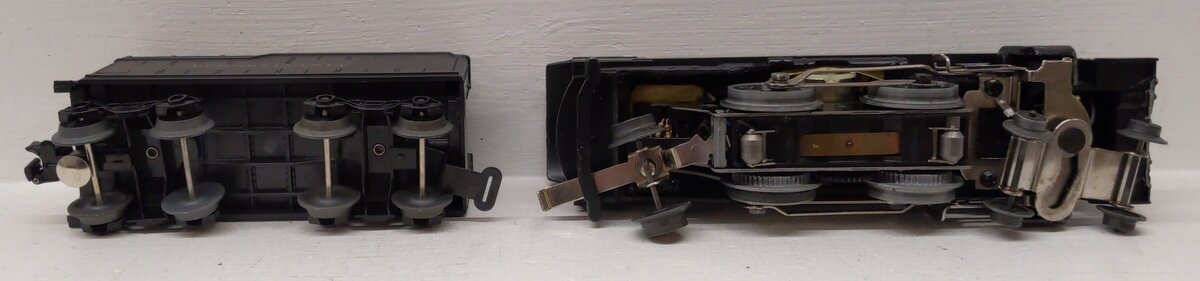 Lionel 6-18602 O Gauge Pennsylvania 4-4-2 Steam Locomotive and Tender #8602 VG/Box
