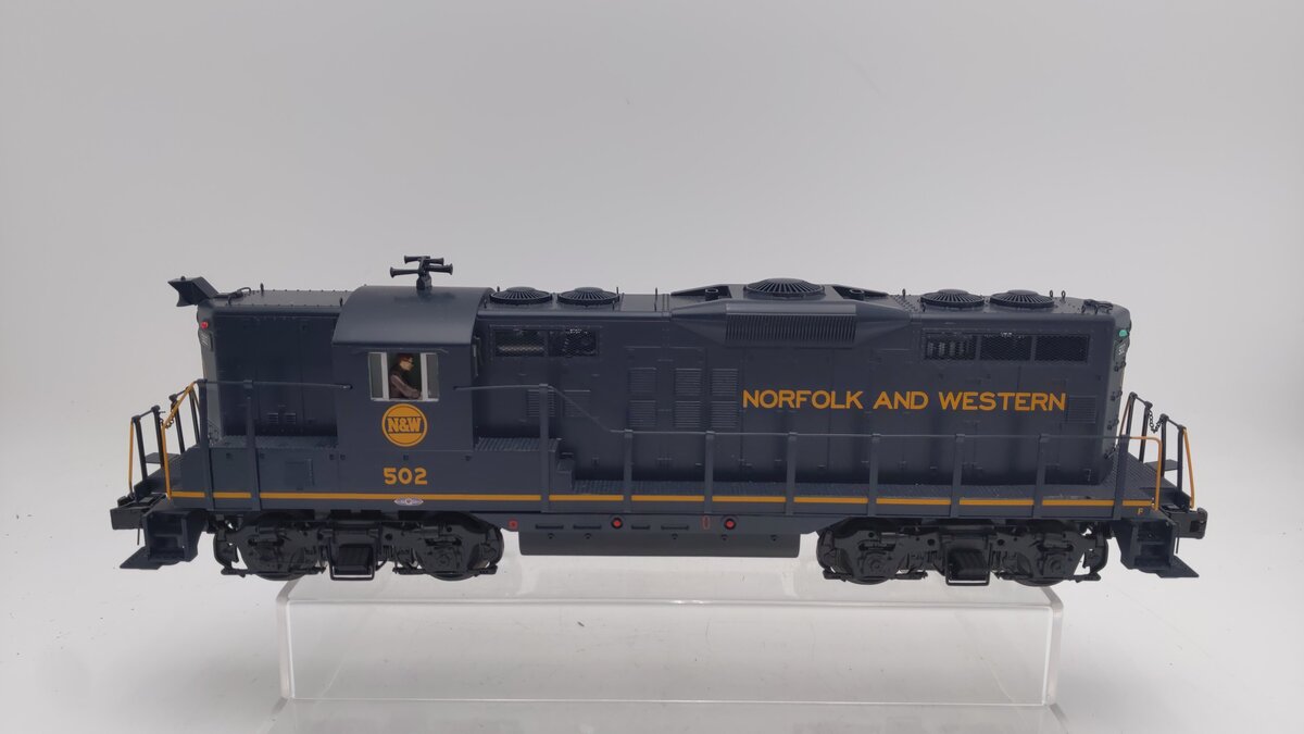 MTH 20-20136-1 Norfolk & Western GP-9 Diesel Engine w/PS2 #502 EX