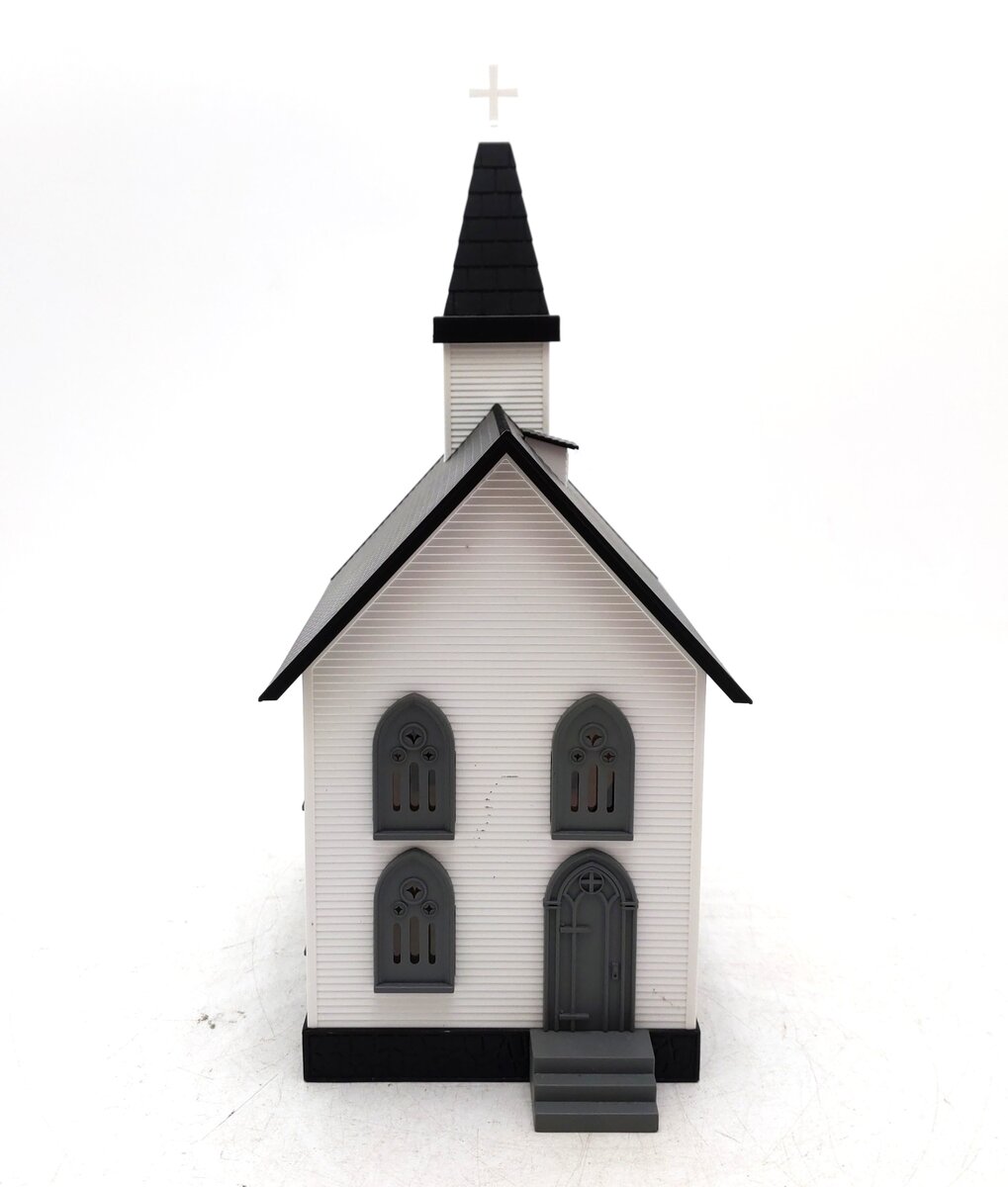 MTH 30-9002 O Gauge White Country Church with Gray Roof & Shutters #5 EX
