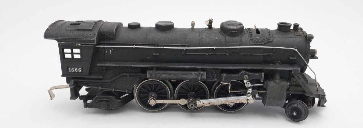 Lionel 1666 Vintage O 2-6-2 Diecast Steam Locomotive VG
