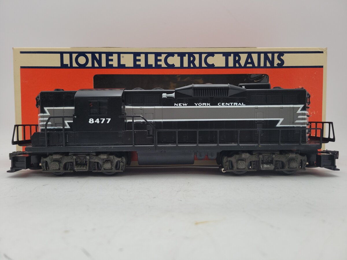 Lionel 6-8477 O Gauge New York Central GP9 Powered Diesel Engine #8477 with Horn EX/Box
