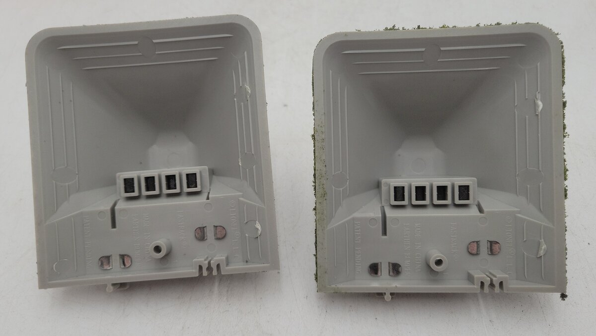 Lionel 6-12059 O Scale Fast Track Earthen Bumpers (Pack of 2)/Box