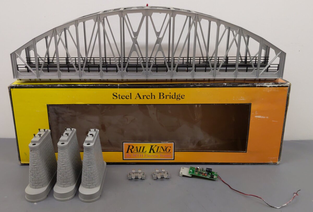 MTH 40-1101 O Gauge 30" Long Silver Steel Arch Bridge EX/Box