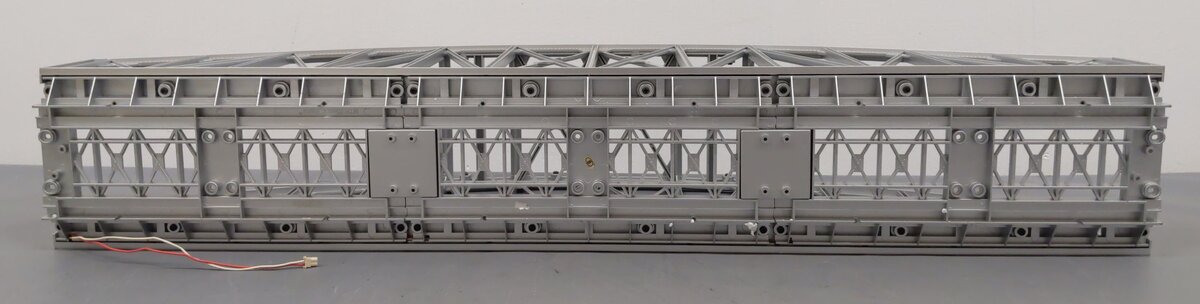 MTH 40-1101 O Gauge 30" Long Silver Steel Arch Bridge EX/Box