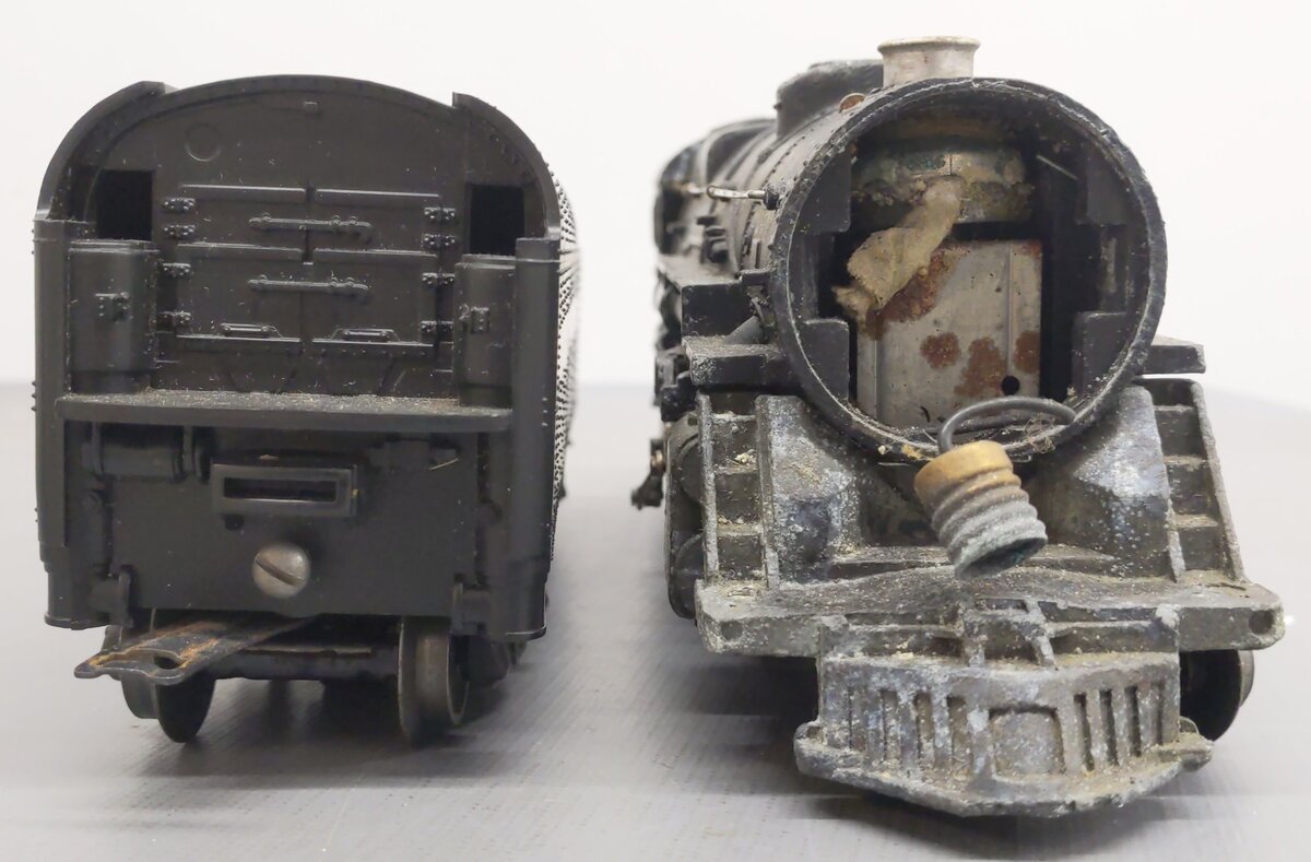Lionel 2025 Vintage O 2-6-2 Diecast Steam Locomotive w/ Pennsylvania Tender