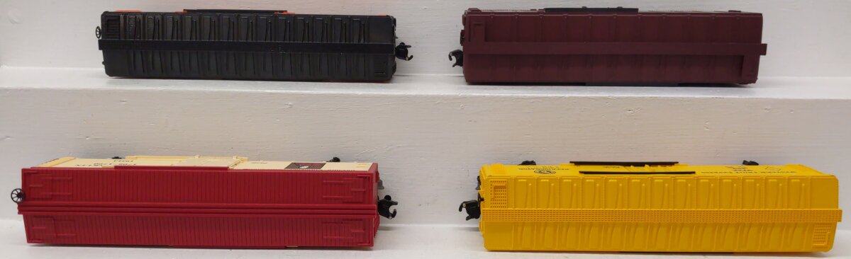 Lionel O Gauge Assorted Freight Cars: #9882, #19513, #9819, #17876 [4] EX/Box