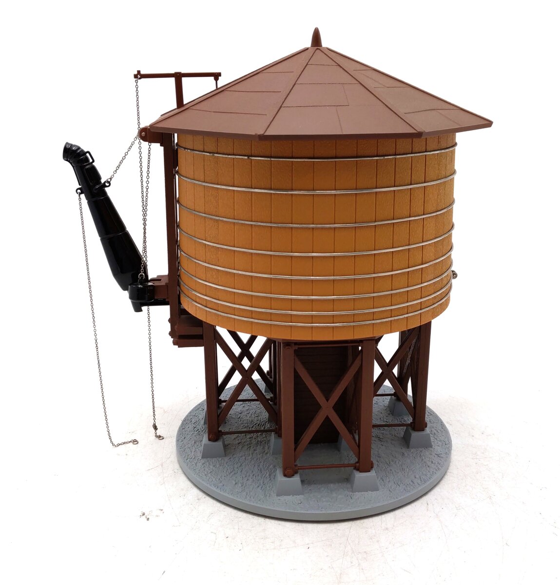MTH 30-11028 O Scale Operating Wood Water Tower EX