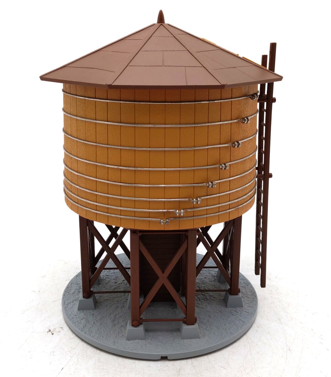 MTH 30-11028 O Scale Operating Wood Water Tower EX