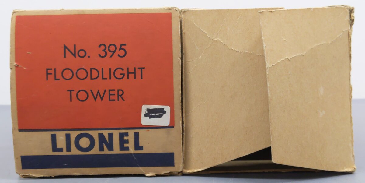 Lionel O Gauge Vintage Floodlight Tower and Rotating Beacon: 394 & 395 VG/Box