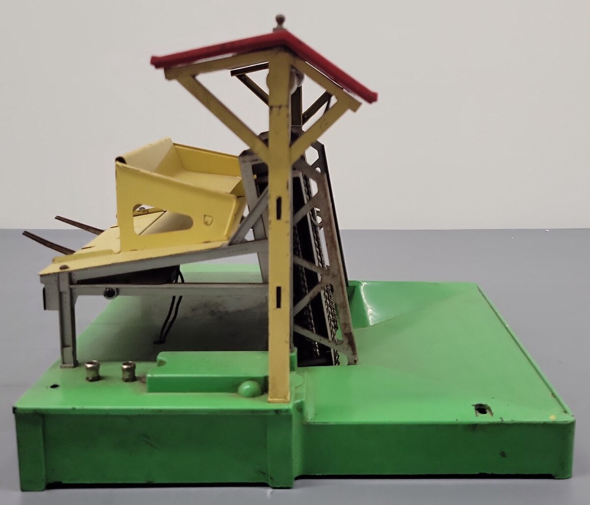 Lionel 164 Vintage O Gauge Operating Lumber Loader VG