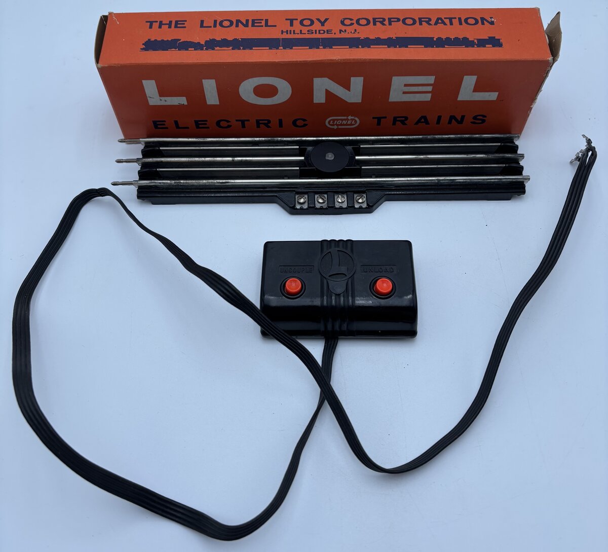Lionel 6019 Vintage O27 Remote Control Track Section VG/Box