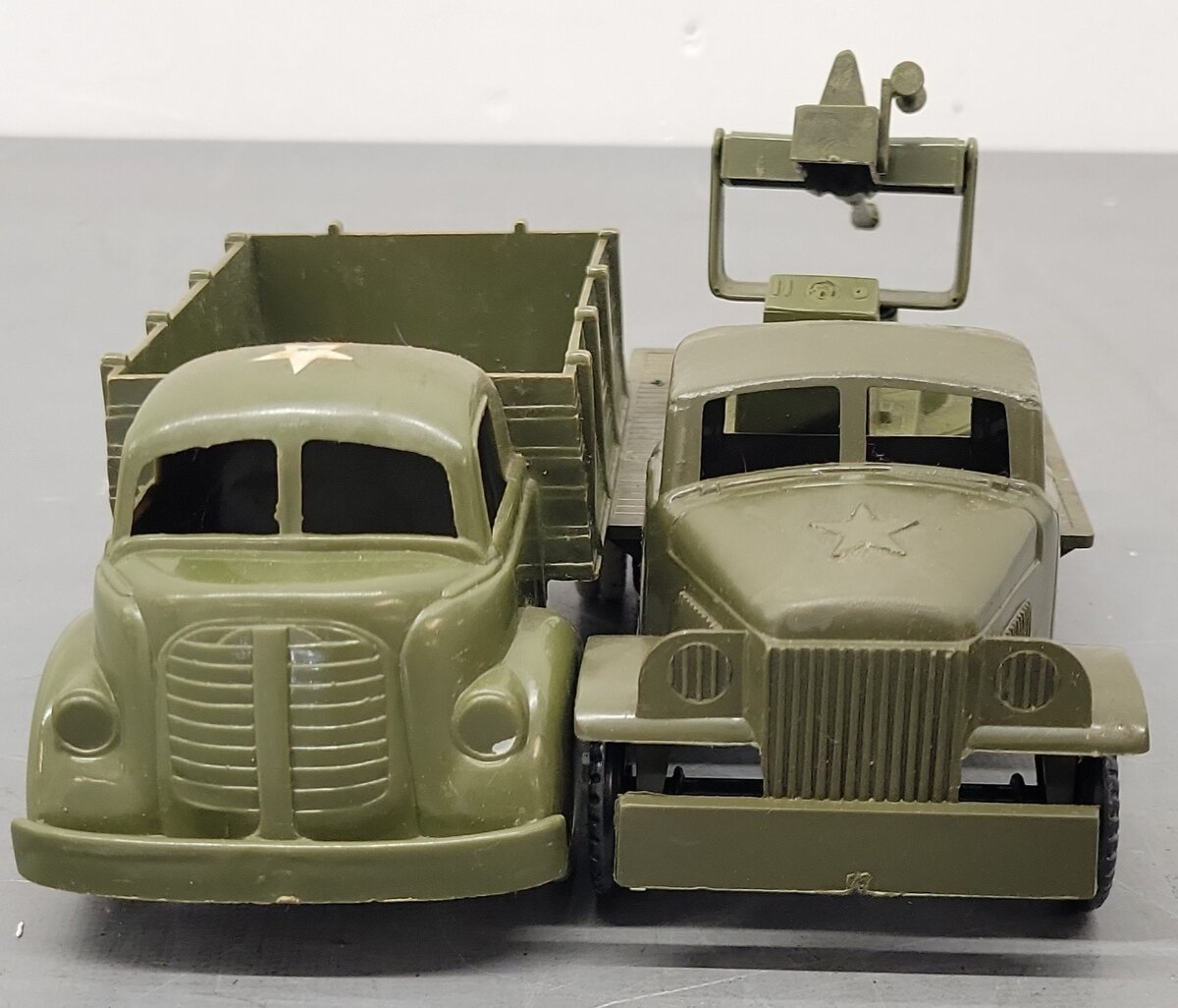 Marx Vintage O U.S. Army Tinplate Buildings w/Plastic Trucks & Soldiers [6] VG