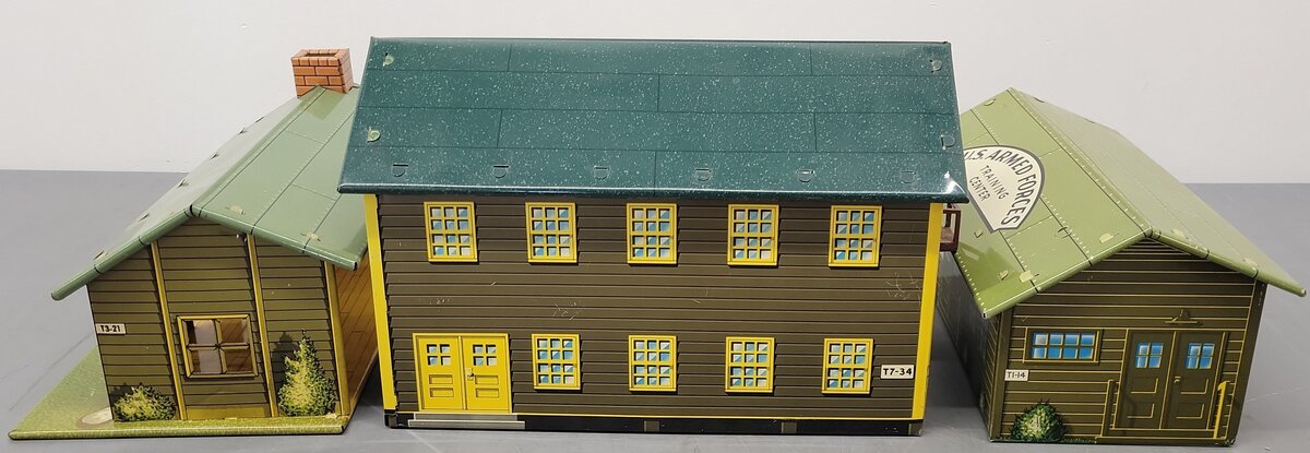 Marx Vintage O U.S. Army Tinplate Buildings w/Plastic Trucks & Soldiers [6] VG