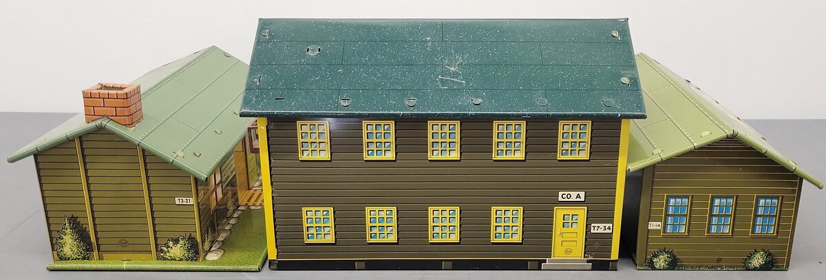 Marx Vintage O U.S. Army Tinplate Buildings w/Plastic Trucks & Soldiers [6] VG