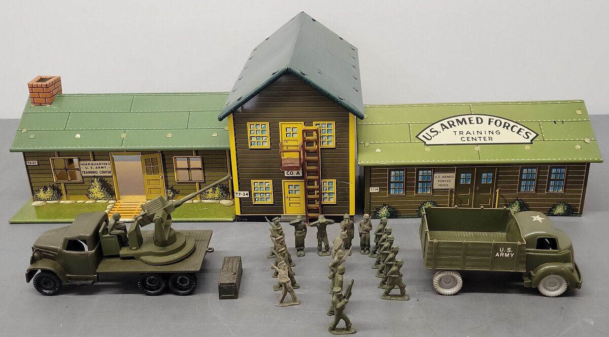 Marx Vintage O U.S. Army Tinplate Buildings w/Plastic Trucks & Soldiers [6] VG