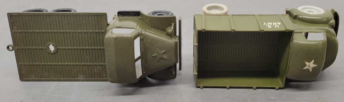 Marx Vintage O U.S. Army Tinplate Buildings w/Plastic Trucks & Soldiers [6] VG