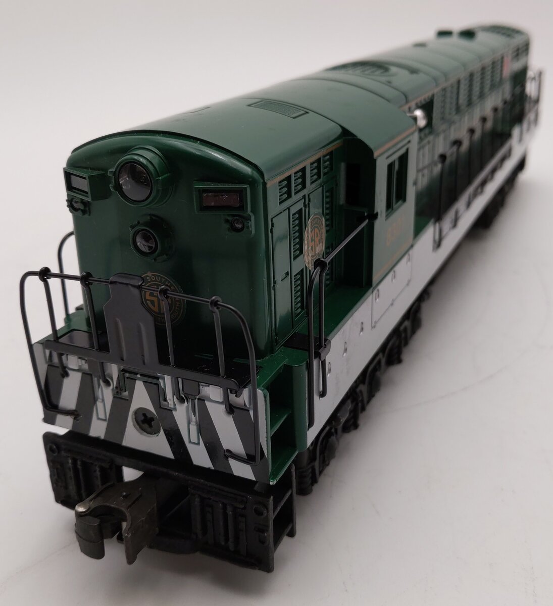 Lionel 6-18301 O Southern Fairbanks Morse Trainmaster Diesel Locomotive #8301 EX/Box