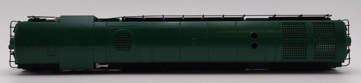 Lionel 6-18301 O Southern Fairbanks Morse Trainmaster Diesel Locomotive #8301 EX/Box