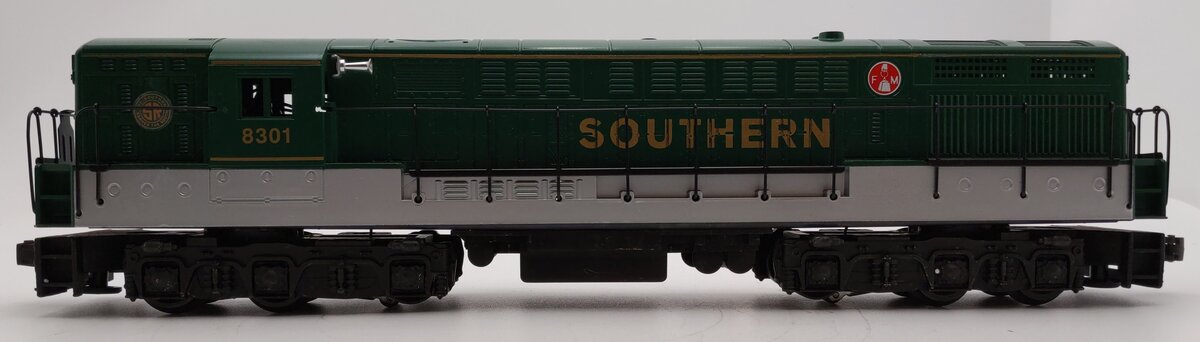 Lionel 6-18301 O Southern Fairbanks Morse Trainmaster Diesel Locomotive #8301 EX/Box