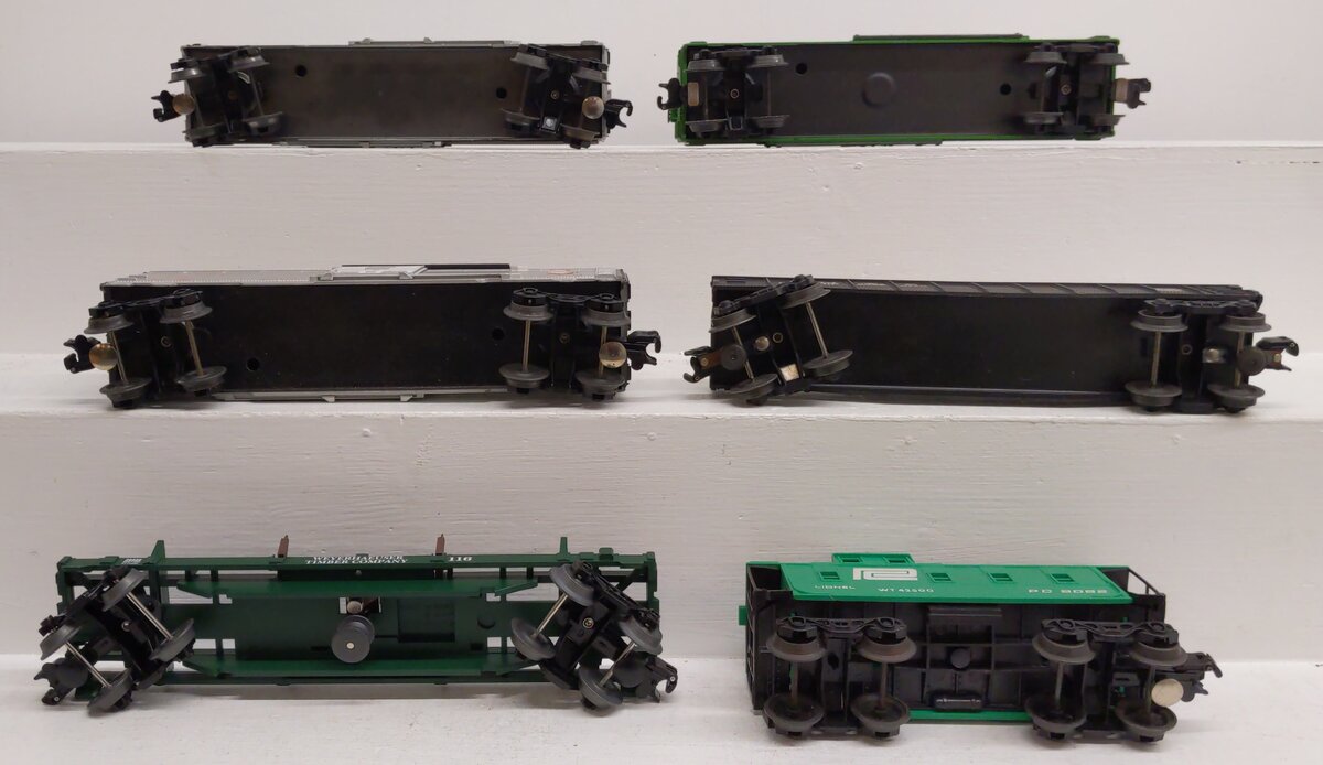 Lionel O Gauge Assorted Freight Cars: #116, #9062, #9204, #9442, #9730 [6] EX