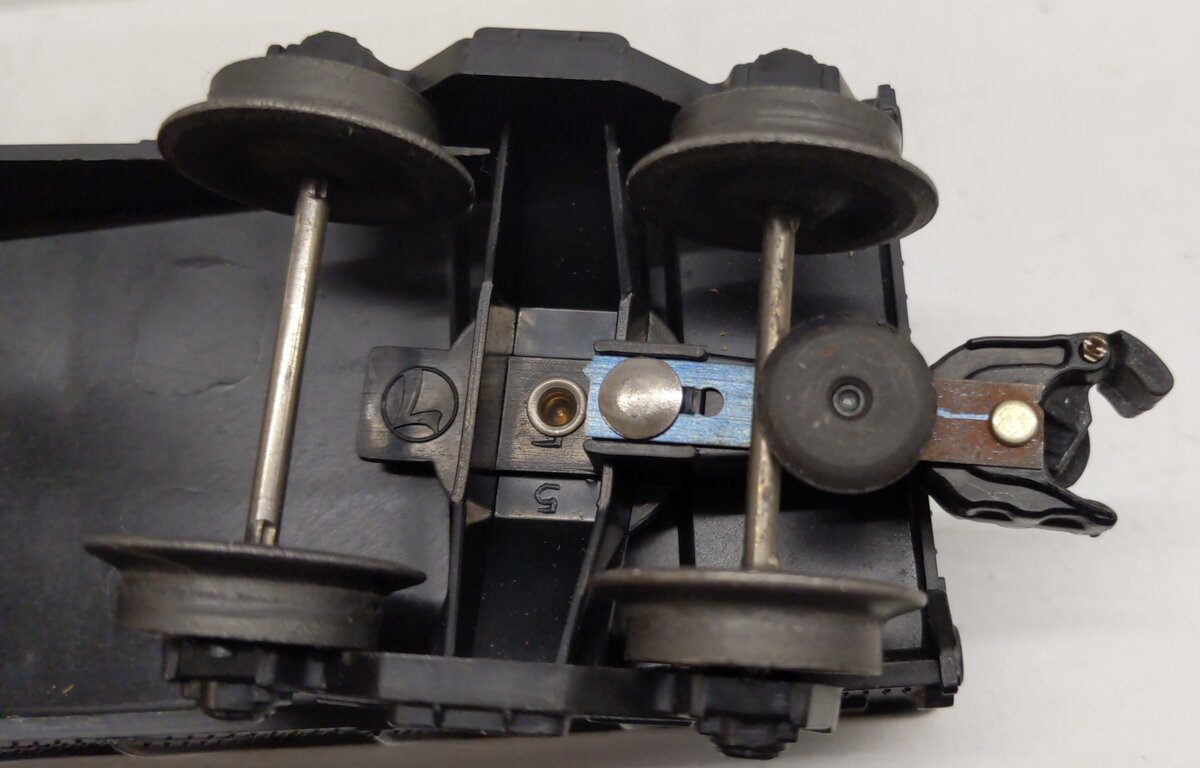Lionel O Gauge Assorted Freight Cars: #116, #9062, #9204, #9442, #9730 [6] EX