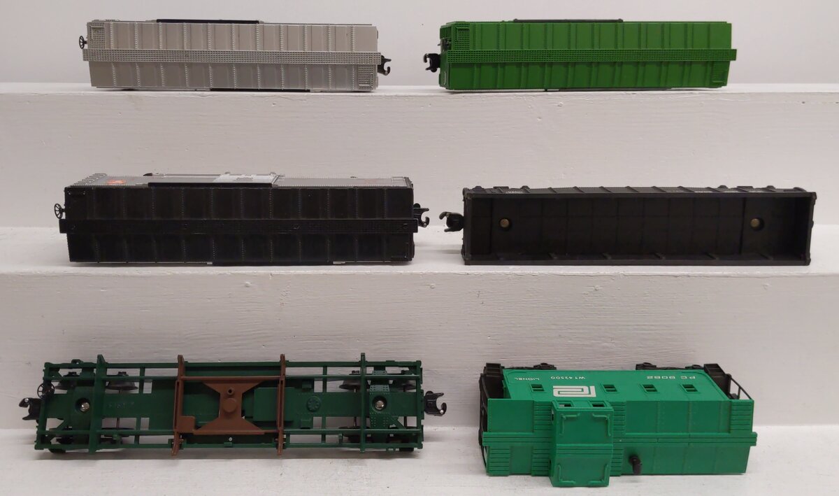 Lionel O Gauge Assorted Freight Cars: #116, #9062, #9204, #9442, #9730 [6] EX