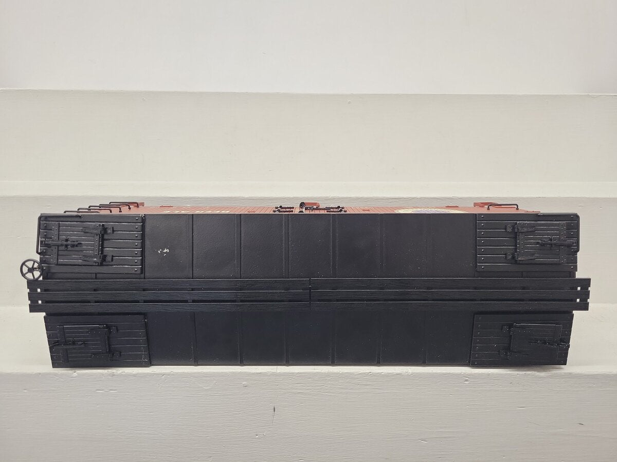 USA Trains 16398 G Scale Whitebread Pale Ale Refrigerator Car EX