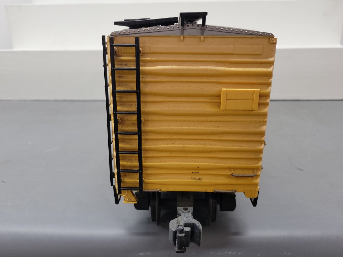 Aristo-Craft 46002 G Rio Grande Boxcar #46002 w/Plastic Wheels VG
