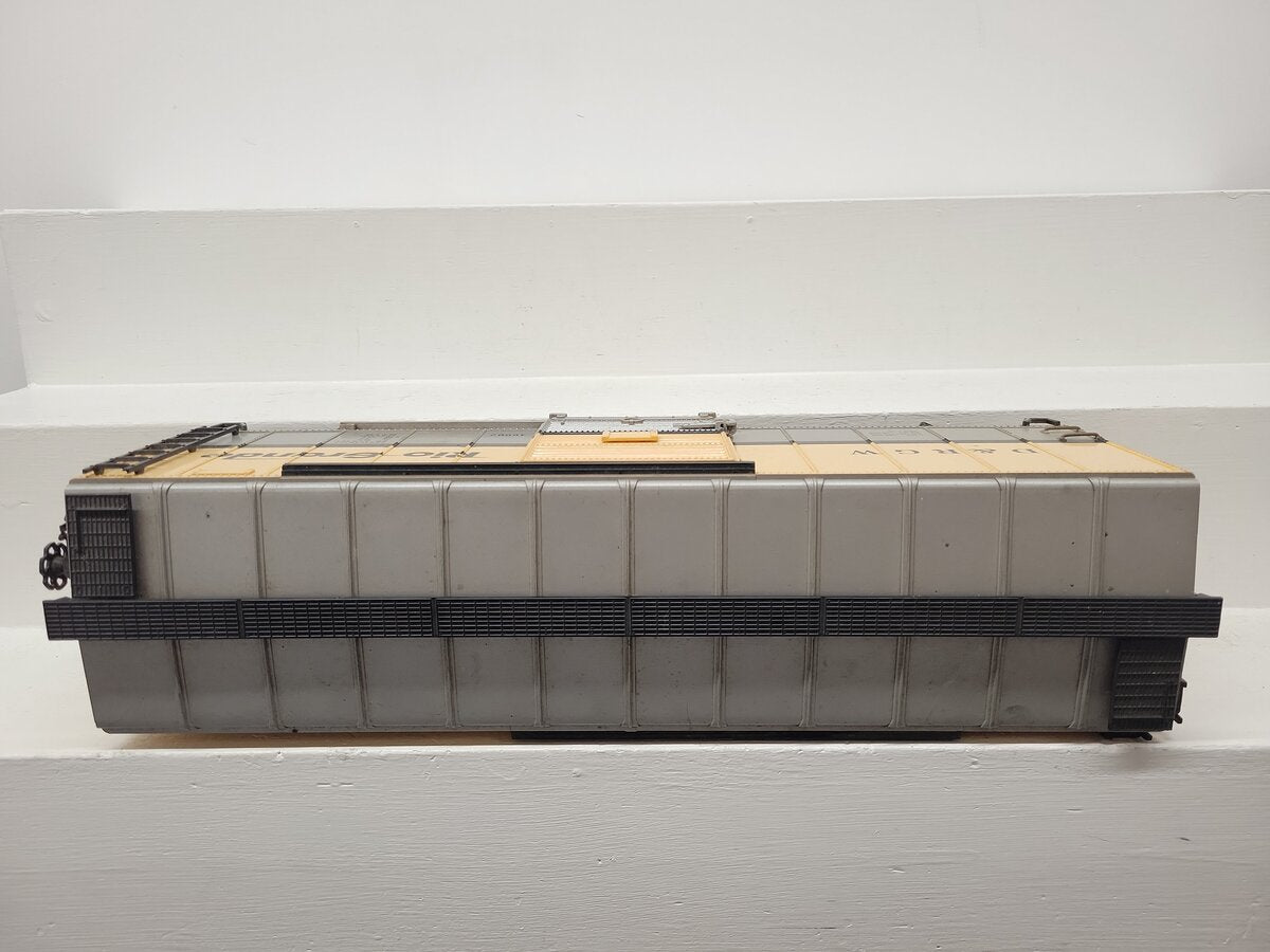 Aristo-Craft 46002 G Rio Grande Boxcar #46002 w/Plastic Wheels VG
