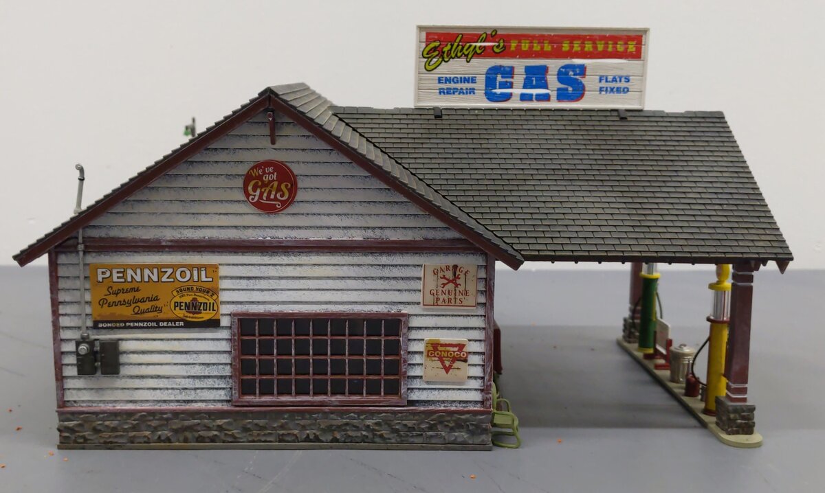 Woodland Scenics BR5849 O Built-&-Ready Ethyl's Gas & Service Building EX/Box