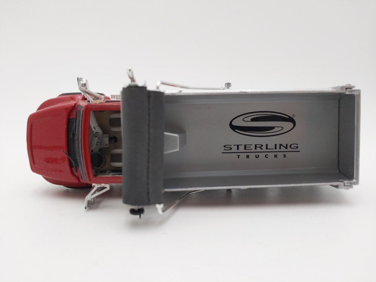 Tonkin Replicas Sterling Red Cab/Silver Dump Body EX/Box