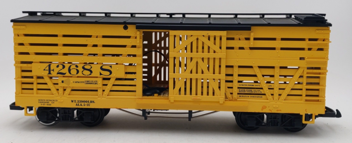 LGB 4268S G Scale Yellow Cattle Sounds Stock Car VG
