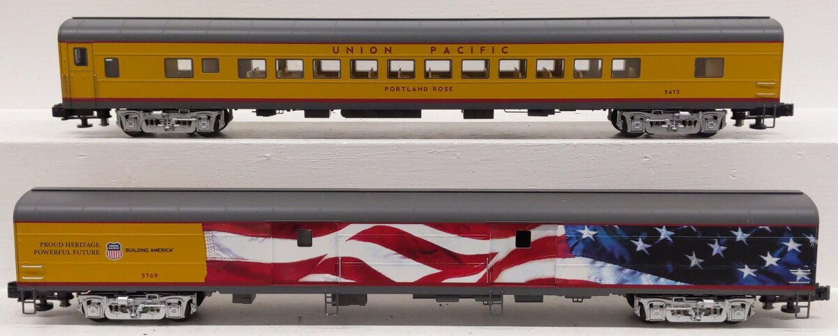Lionel 6-83019 O Union Pacific 21" Excursion Passenger Car Set (#5769 & #5473) EX/Box