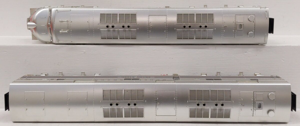 Lionel 2433600 O Gauge CB&Q LEGACY "E5" AB Set EX/Box