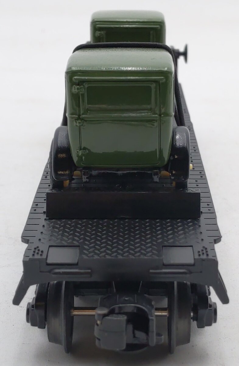 MTH 30-7671 O Gauge MTH Transport Flatcar W/Ertl '30 1/2 Ton Panel Van EX/Box