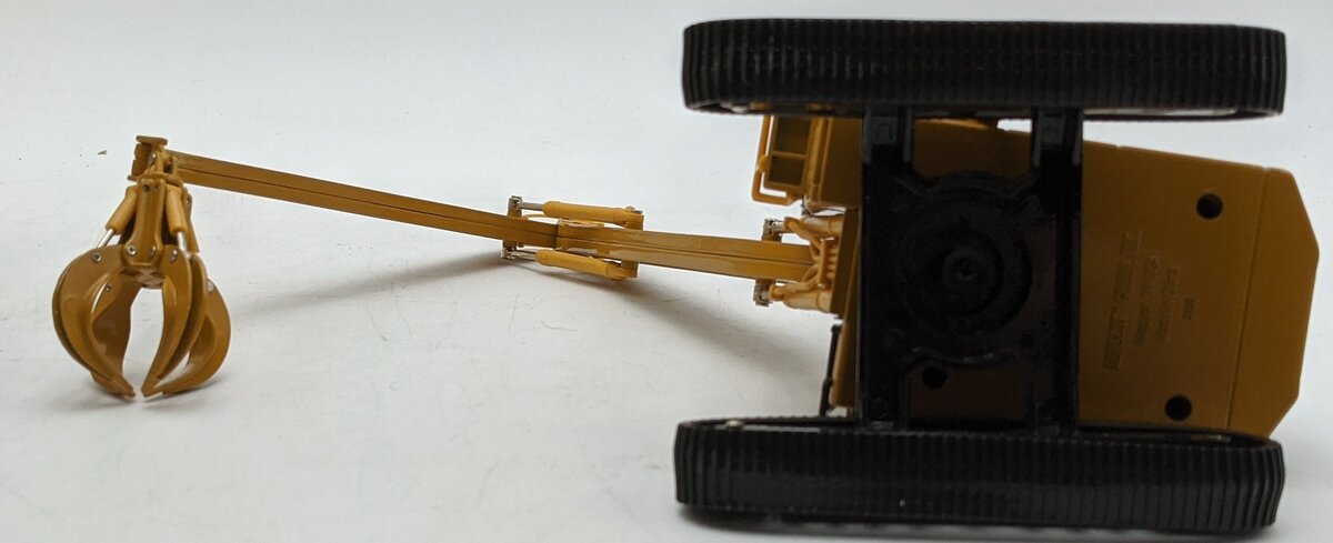Norscot 55080 1:50 Diecast CAT 345B Series II Material Handler W/Work Tools LN/Box