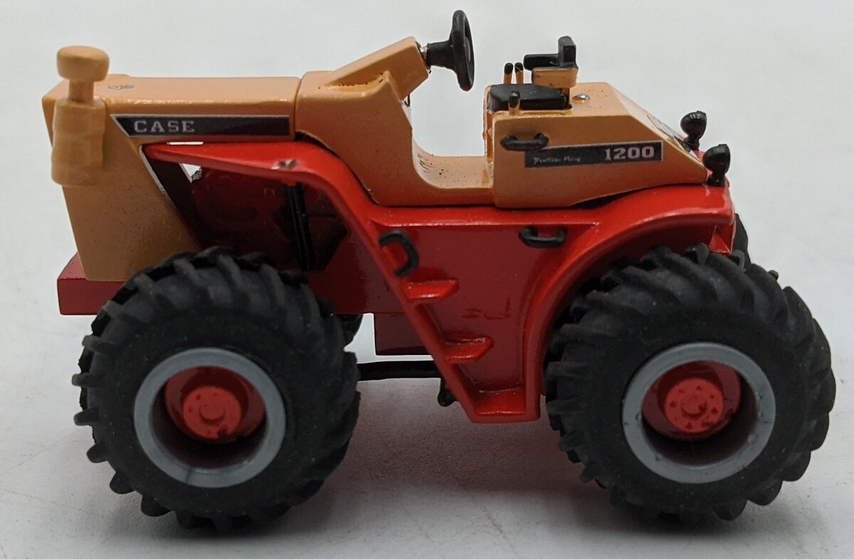 Custom Built 1:64 Scale Diecast 4WD Case 1200 Tractor VG