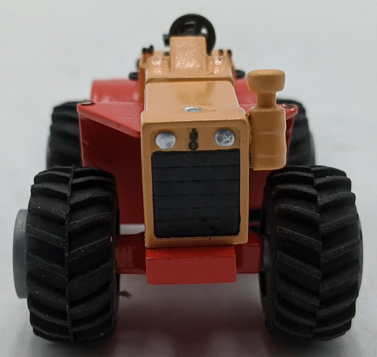 Custom Built 1:64 Scale Diecast 4WD Case 1200 Tractor VG