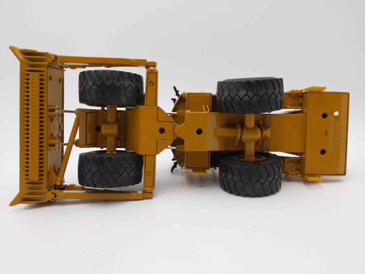 Norscot 55159 1:50 Diecast Caterpillar 854G Wheel Dozer EX/Box