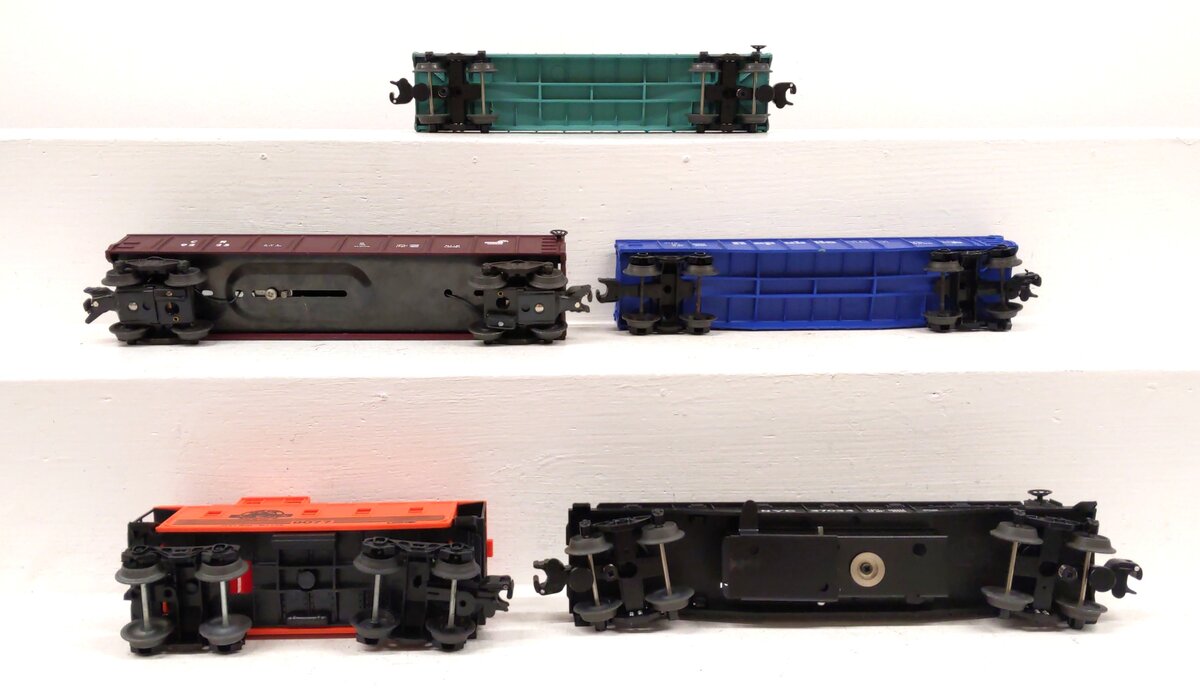 Lionel O Gauge Assorted Freight Cars [5] VG