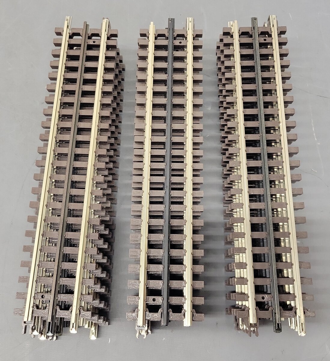 Atlas 6050 O Nickel Silver 10" Straight Track with Brown Ties (15) EX
