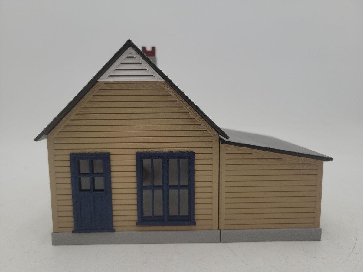 MTH 30-90010 O Black, Blue & Tan Work House EX