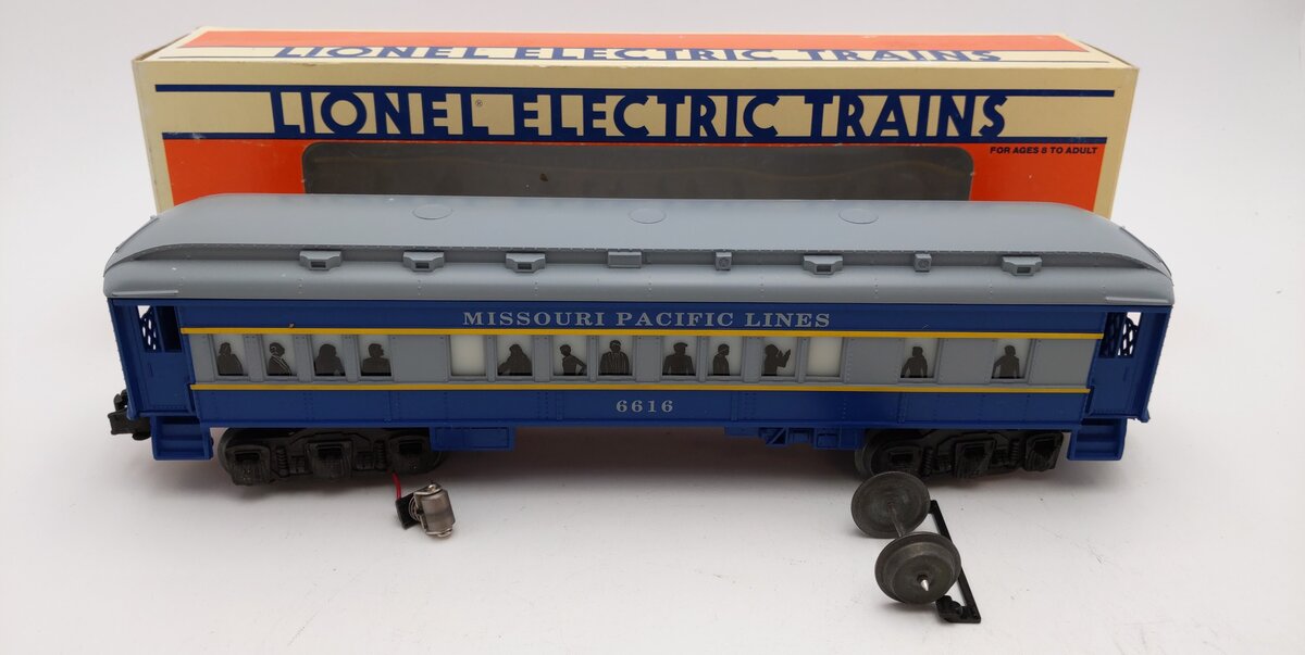 Lionel 6-16077 O Gauge Missouri Pacific Passenger Car #6616/Box