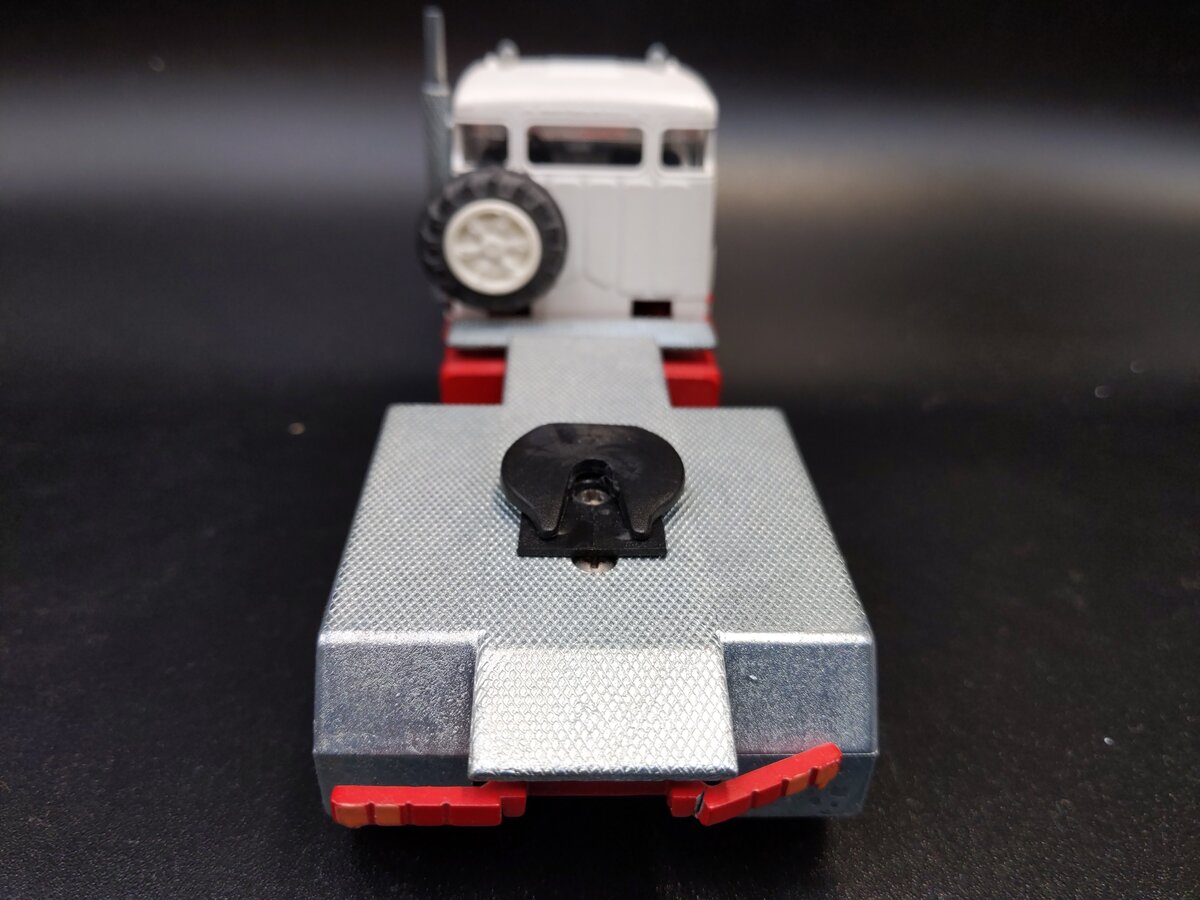 Conrad 0012 1:50 Scale Volvo NL12 Truck EX