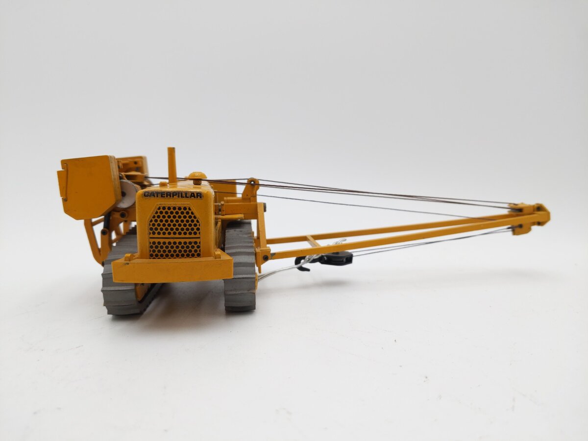 Gescha 2872 1:50 Scale Diecast Caterpillar 594 Pipelayer EX