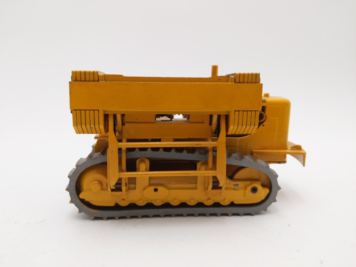 Gescha 2872 1:50 Scale Diecast Caterpillar 594 Pipelayer EX