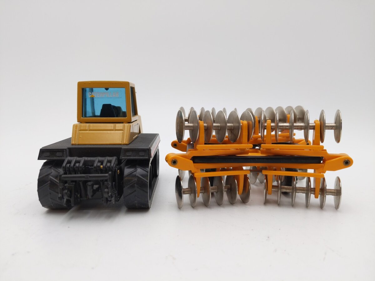 Joal 253 1:50 Scale CAT Challenger 65 Tractor w/Disc Harrow EX/Box
