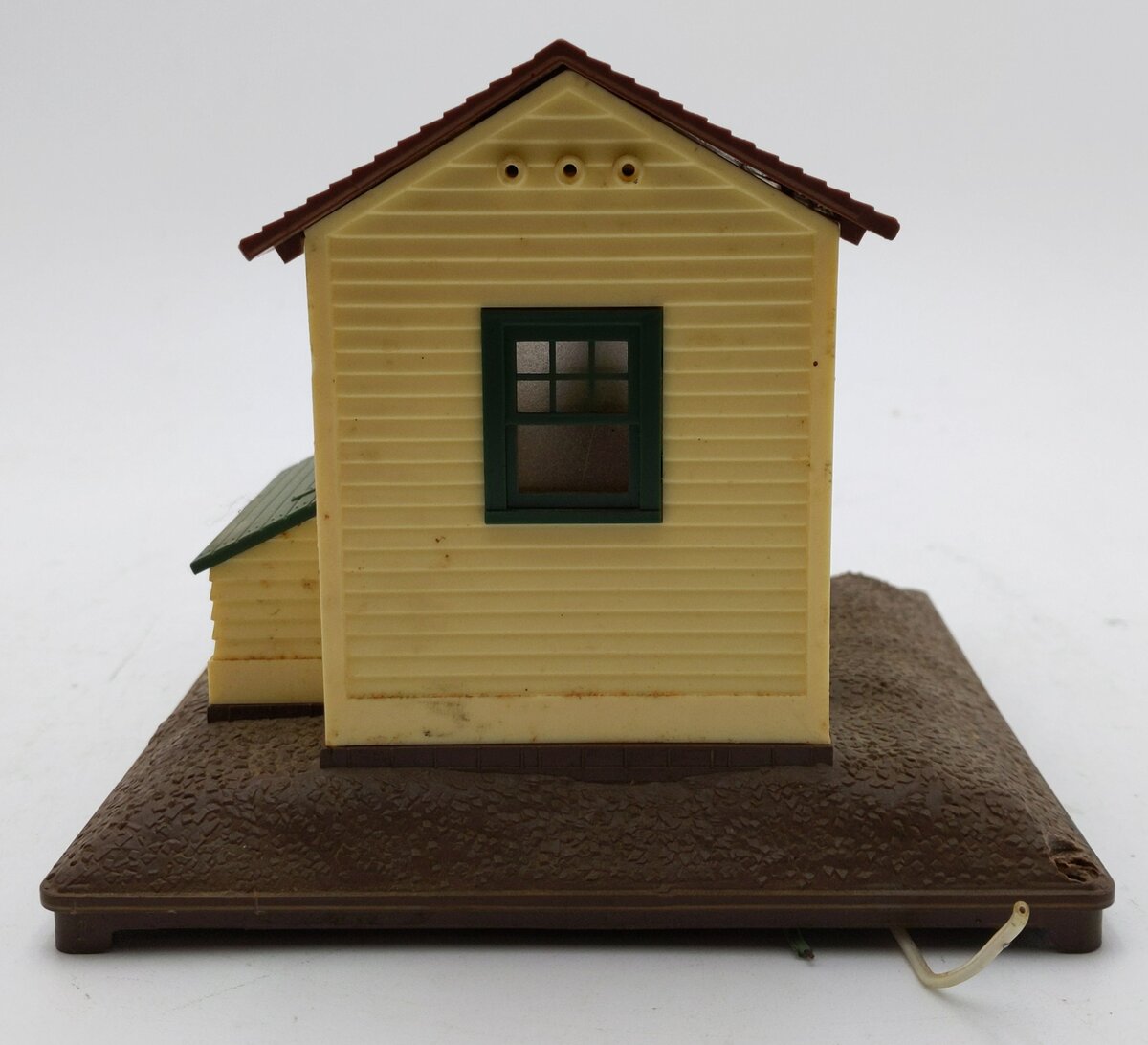 Lionel 6-2126 O Gauge Operating Whistling Freight Shed VG/Box